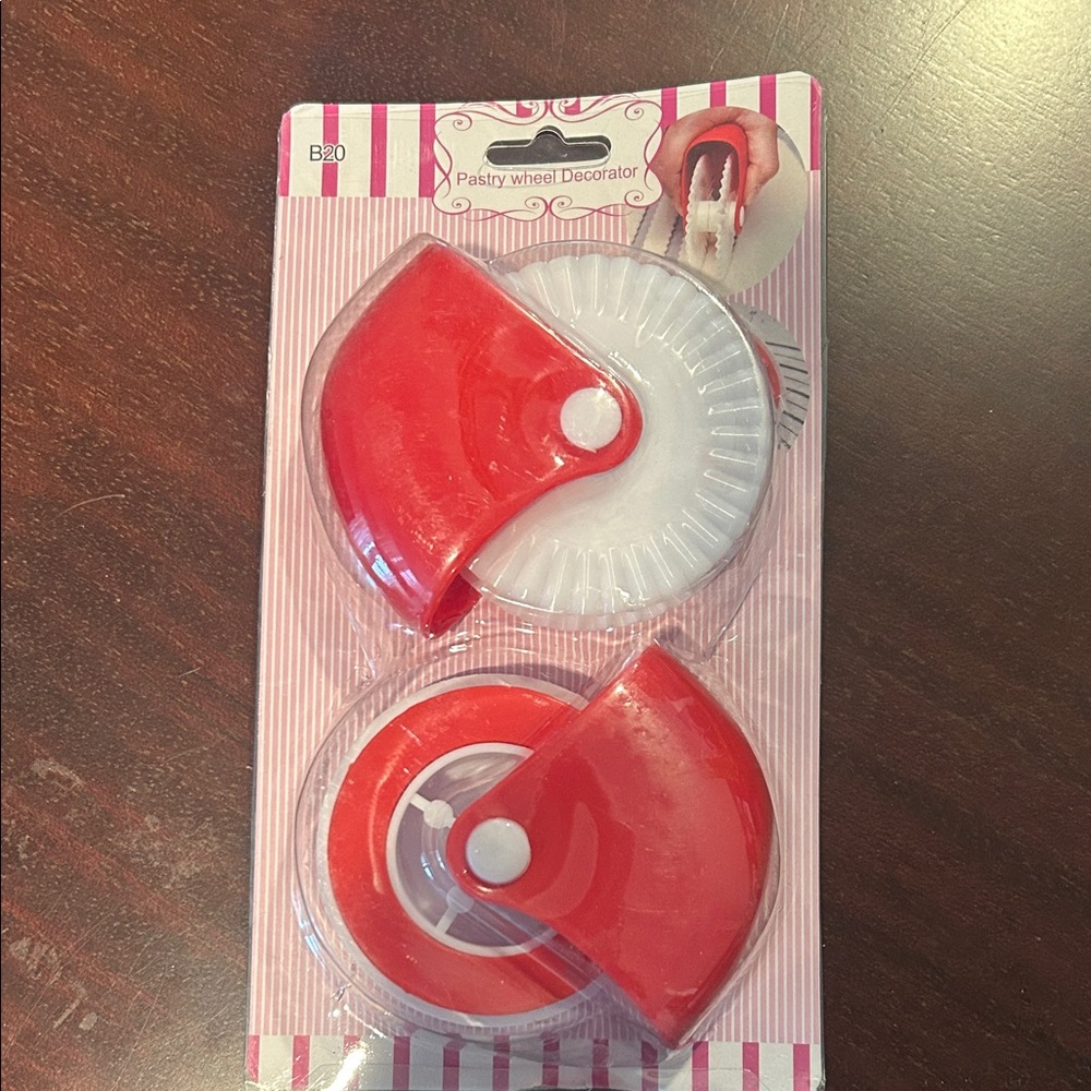 Pastry Wheel Decorator - 2pc